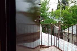 House For Sale, Chugureti