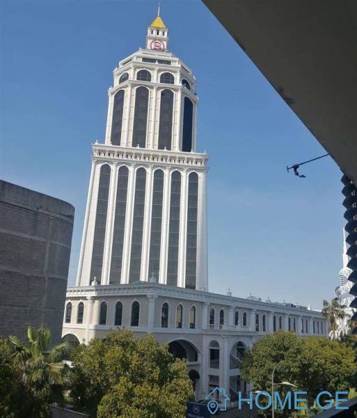 For Rent, 4 Room, Old building, Batumi, Rustaveli District