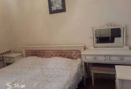 For Rent, 4 Room, Old building, Batumi, Rustaveli District