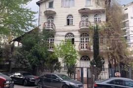 იყიდება, მთლიანი შენობა, საბურთალო