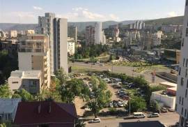 ქირავდება ბინა, ძველი აშენებული, დიღმის მასივი