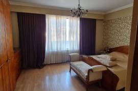 იყიდება ბინა, 3 ოთახიანი, ძველი აშენებული, თბილისი, ვაკე