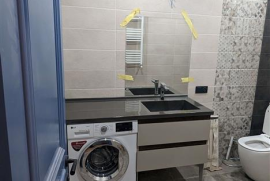 Продается квартира, 3 Kомнатная, Старое здание, Тбилиси, saburtalo