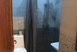 ქირავდება ბინა, 3 ოთახიანი, ძველი აშენებული, ქუთაისი, აღმაშენებლის დასახლება