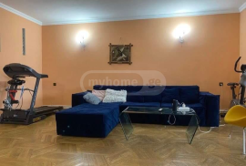 Продается квартира, 4 Kомнатная, Старое здание, Тбилиси, saburtalo