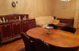 Apartment for sale, Old building, Zastava