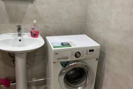 For Rent, 4 Room, Old building, Tbilisi, saburtalo