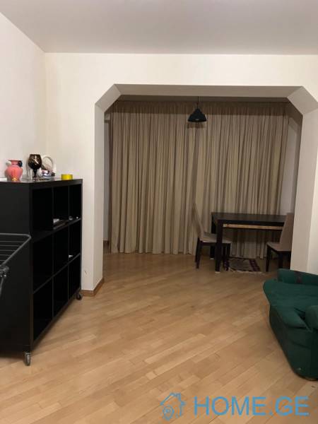 For Rent, 4 Room, Old building, Tbilisi, saburtalo