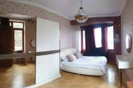 Аренда Дома, 7 Kомнатная, Тбилиси, vake