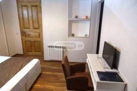 Аренда, 3 Kомнатная, Старое здание, Тбилиси, Чугурети