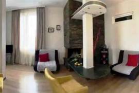 Аренда, 3 Kомнатная, Старое здание, Тбилиси, Чугурети