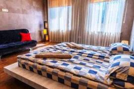 Аренда, 3 Kомнатная, Старое здание, Тбилиси, Чугурети