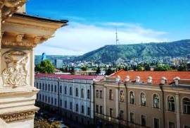 Аренда, 3 Kомнатная, Старое здание, Тбилиси, Чугурети