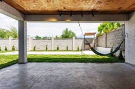 იყიდება სახლი, 8 ოთახიანი, თბილისი, სოფ. დიღომი