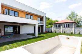 იყიდება სახლი, 8 ოთახიანი, თბილისი, სოფ. დიღომი