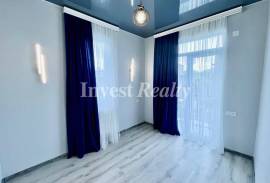 House For Rent, Adlia