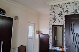 Apartment for sale, Old building, Aghmashenebeli District