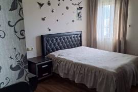 Apartment for sale, Old building, Aghmashenebeli District