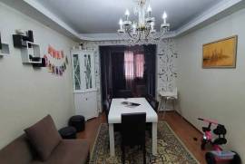 Apartment for sale, 4 Room, Old building, Batumi