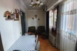 Apartment for sale, 4 Room, Old building, Batumi