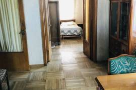 იყიდება ბინა, 4 ოთახიანი, ძველი აშენებული, თბილისი, ვეძისი