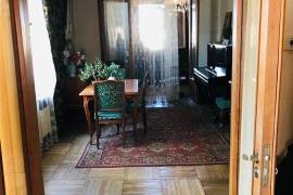 იყიდება ბინა, 4 ოთახიანი, ძველი აშენებული, თბილისი, ვეძისი