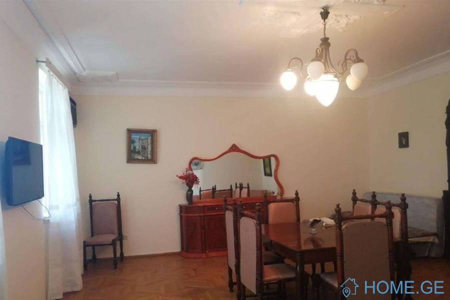 For Rent, 4 Room, Old building, Batumi