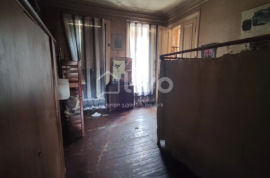 Apartment for sale, 3 Room, Old building, Tbilisi, Sololaki