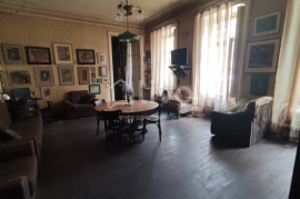 Apartment for sale, 3 Room, Old building, Tbilisi, Sololaki