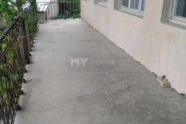 House For Sale, Mukhrani