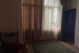 Apartment for sale, 2 Room, Old building, Tbilisi, Chugureti