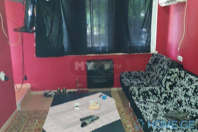 For Rent, 1 Room, Old building, Tbilisi, saburtalo