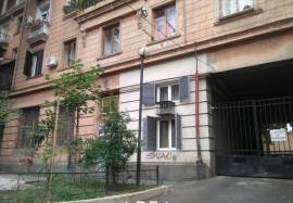 Daily Apartment Rent, Old building, Chugureti