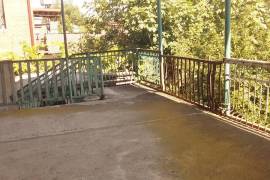 იყიდება სახლი, 5 ოთახიანი, ფოთი