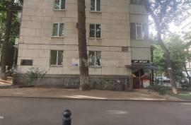 იყიდება, უნივერსალური კომერციული ფართი, საბურთალო