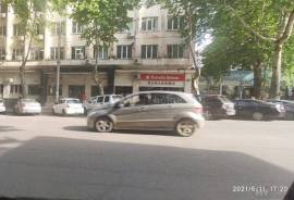 იყიდება, უნივერსალური კომერციული ფართი, საბურთალო