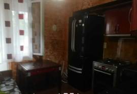 Daily Apartment Rent, 3 Room, Old building, Batumi