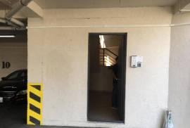 Lease, Universal commercial space, vake