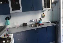 გირავდება სახლი, 10 ოთახიანი, თბილისი, ისანი
