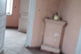 იყიდება სახლი, 4 ოთახიანი, ფოთი