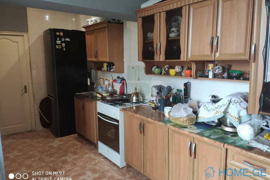 Apartment for sale, Old building, Didi digomi
