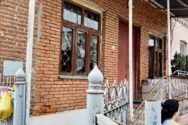 House For Sale, Sapichkhia