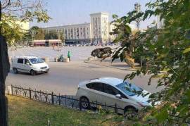 For Rent, Office