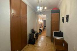 For Rent, Old building, Chugureti