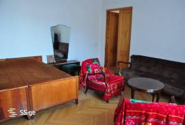 House For Rent, Tskneti