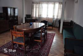 House For Rent, Tskneti