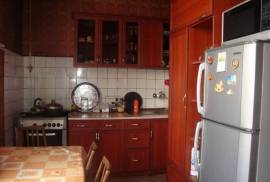 Apartment for sale, Old building, vake