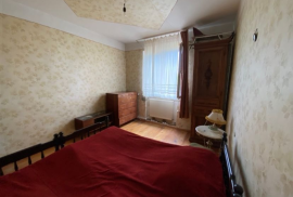 Продается квартира, 3 Kомнатная, Старое здание, Боржомский район, Бакуриани
