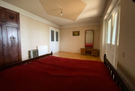 Продается квартира, 3 Kомнатная, Старое здание, Боржомский район, Бакуриани