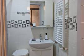 For Rent, 2 Room, Old building, Tbilisi, Districts of Vazha-Pshavela